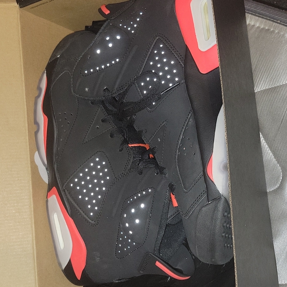 Jordan 6 black infrared